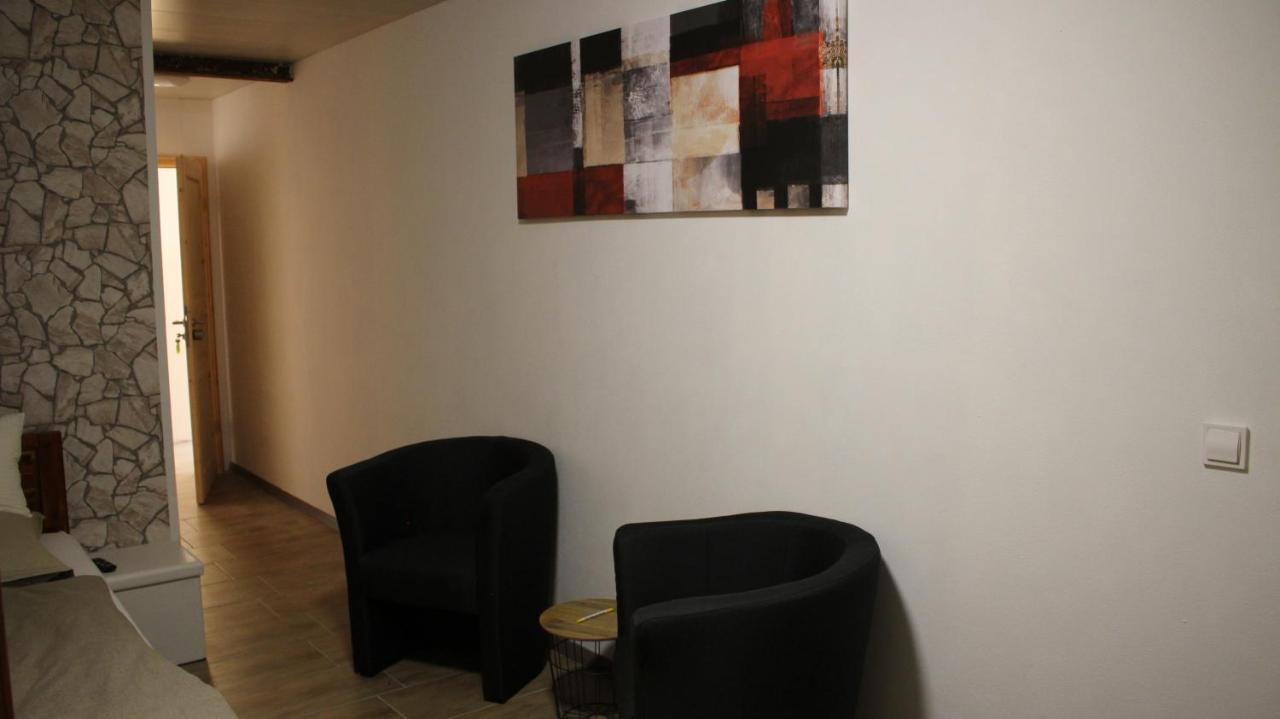Pension Und Gaestehaus Paffrath Grossbrembach 外观 照片